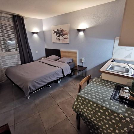 Appart Hotel La Defense Курбевуа Экстерьер фото