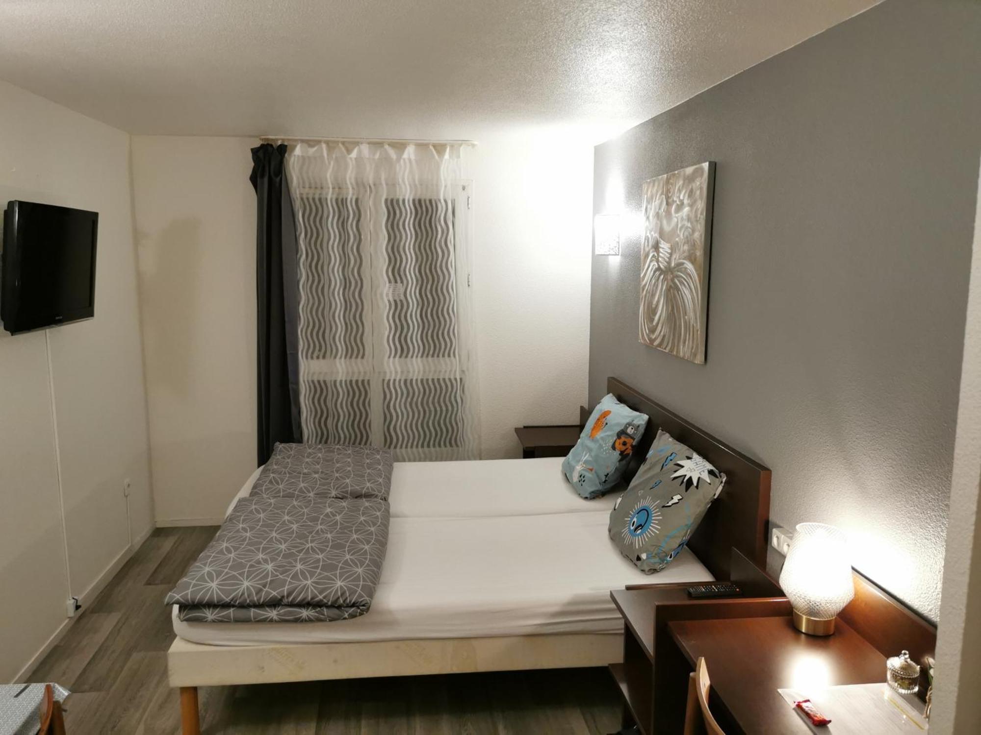 Appart Hotel La Defense Курбевуа Экстерьер фото