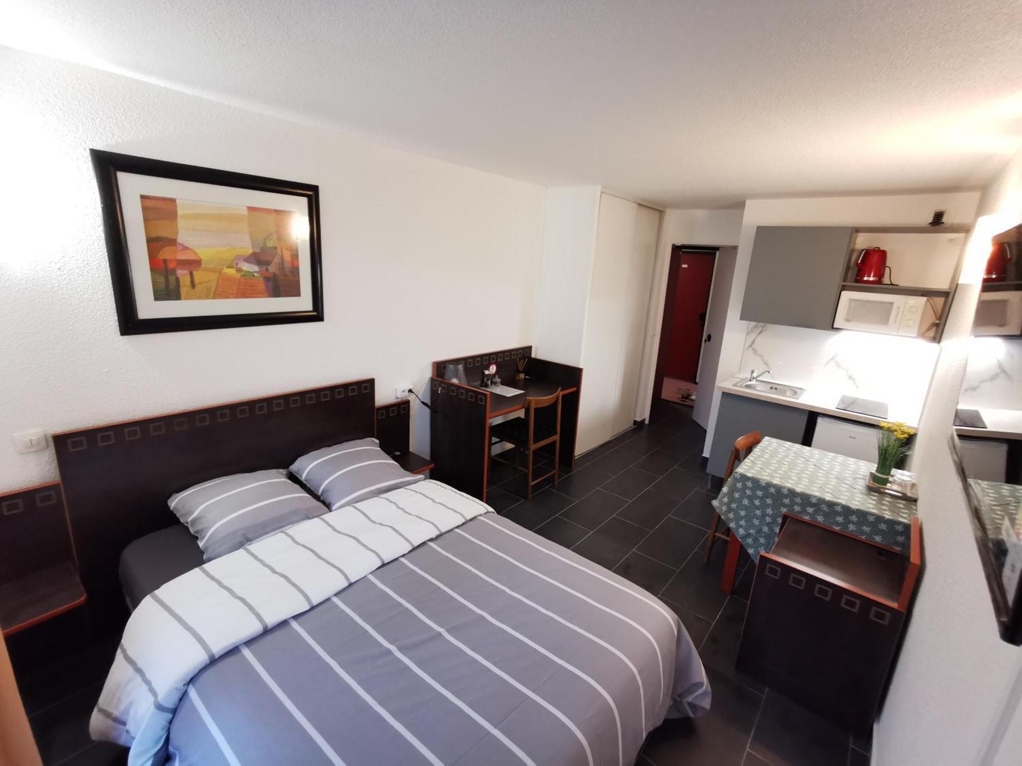 Appart Hotel La Defense Курбевуа Экстерьер фото