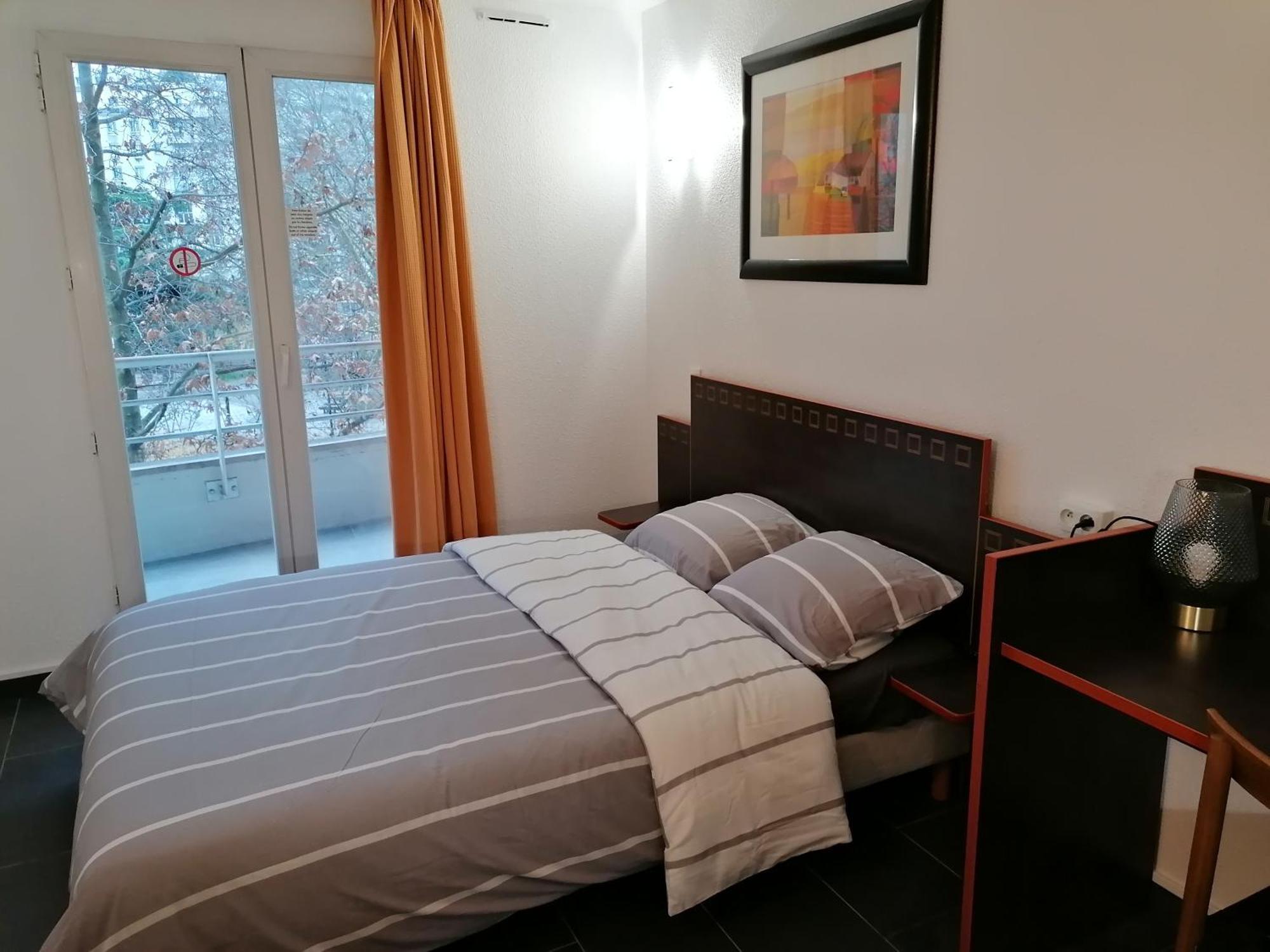 Appart Hotel La Defense Курбевуа Экстерьер фото
